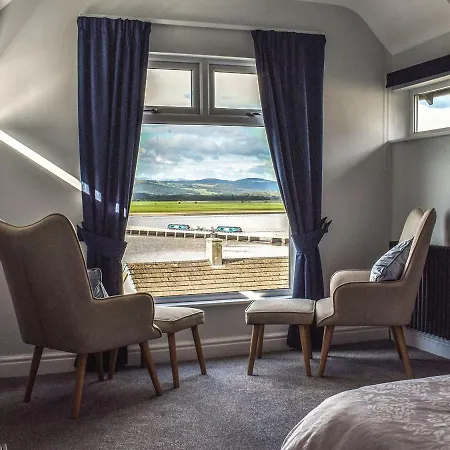 Teds Place Holiday home