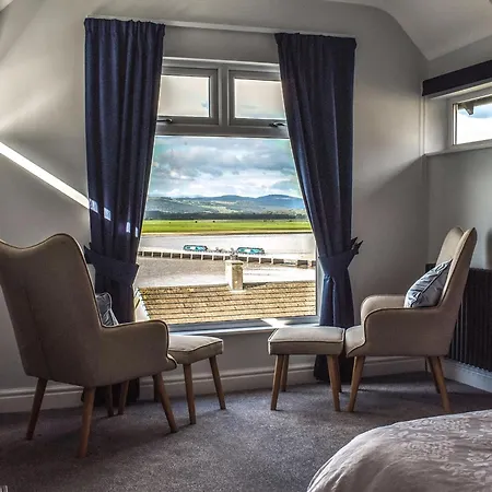 Semesterbostad Ted's Place *